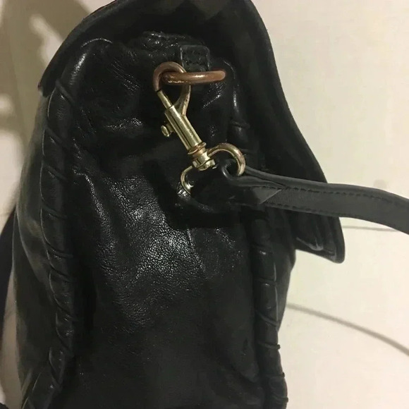 Authentic Cynthia Rowley Black leather handbag - Picture 4 of 8